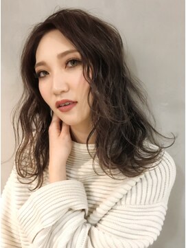 ジーナ(XENA) シルキーグレージュ