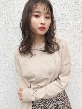 リタ(Lita) ラフレイヤー×ラフウェーブ