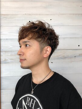 ムード マグ レーベル 南松本(MOOD Mag Label) 無造作メンズベリーショート☆ツーブロックアッシュブラウン