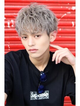 ネイビー(NAVY) ハイトーンブリーチカラー アッシュシルバーベージュ 透明感