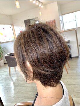 オレンジ(orange) ショートレイヤーボブスタイル