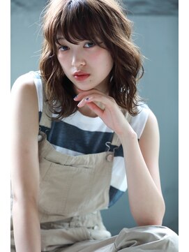 クロム(Chlom) Chlom立川☆外ハネミディアム オリーブカラーTEL 0425125655