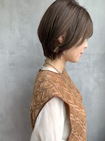 キチ(kichi.)&nbsp;[kichi.] ショートウルフ×くすみベージュ