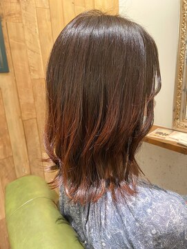 ムーン(moon) #外ハネボブ #ペールベージュ #セクションカラー #学割U24