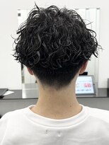 ココ 本八幡(KOKO)&nbsp;波巻きツイストスパイラルフェザーパーマ刈り上げセンターパート