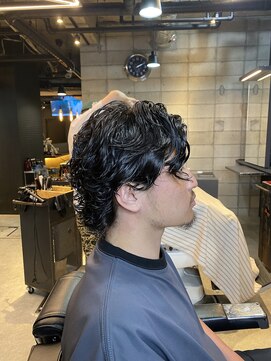 フランクスバーバー アンド ビアークラブ(FRANK'S BARBER and BEER CLUB) King Gnu 常田風パーマスタイル