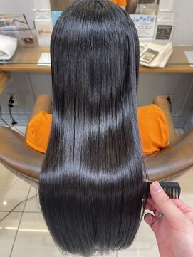 ネオリーブ チロル 横浜西口店(Neolive CiroL.) 綺麗な後ろ姿へ☆髪質改善トリートメント【横浜・髪質改善】