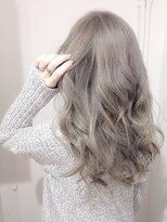 アミバイアブソ 新宿(ami by Absolute)&nbsp;モノトーンアッシュベージュ