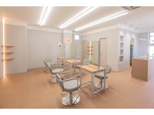 ヘアーラニッシュ 三郷中央店(hair Lanish)の雰囲気（少人数制でリラックスできる店内）