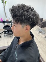 ティーアウト(T-OUT)&nbsp;スパイキーショート×ピンパーマ