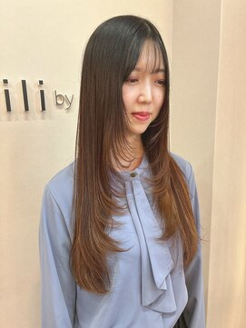 リリバイシエル(lili by CieL) カット