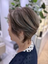 ステアケース 武蔵小杉店(stair:case)&nbsp;【白髪80％以上の方むけ】脱白髪染めカラー×ローライト