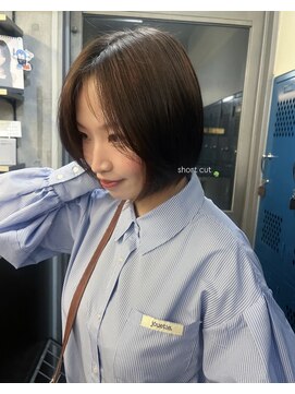 ナループロア ルームー(Nalu pu loa ROOMOO) 丸みボブ/韓国ボブ