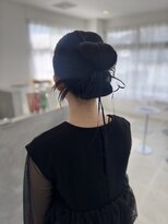 ツーバイヘアーズチーク(2 by hair. s chic)&nbsp;カチモリリボンアレンジ