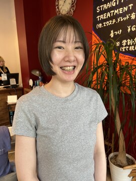 プロスタンセラ 透明感オリーブカラーボブ