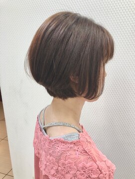 クオリス 上福岡店(QUALIS) 小顔/ひし型/グラボブ/ベージュブラウン/艶カラー/30代40代50代