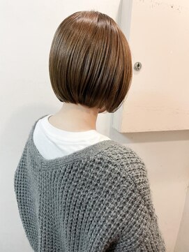 キャンバス バイ ネオリーブ 横浜西口(Canvas by neo.) ミニボブ　ナチュラルボブ　ぱっつんボブ　ベージュ