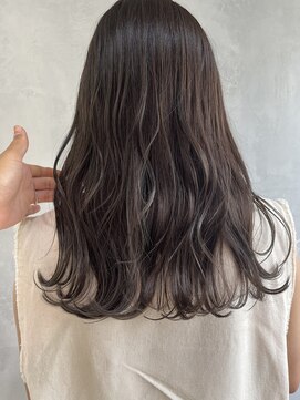 キチ(kichi.) [kichi.] セミロング×アッシュベージュ