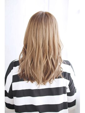 ヴィチーノプラスエヌ(VICINO+n) 20代30代40代　適度にきちんと大人ロング【瀬田】