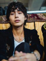 ライラ(Lyla)&nbsp;無造作質感　ルーズウェーブマッシュウルフ