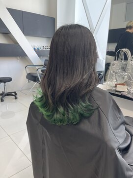 アライブ キチジョウジ(ALIVE Kichijoji) グリーングラデーションカラー