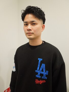 ヴェロ 福井(VeRO) フェードにリバースパーマスタイル