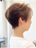 大人ひし形ハンサムショートボブ前下がりグレーベージュ40代50代