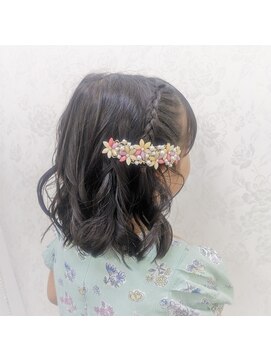 横濱ハイカラ美容院(haikara美容院) お子様ヘアセット　編み込み