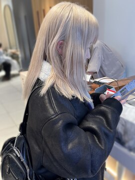 マーシィ(MARCIE) ホワイトベージュ