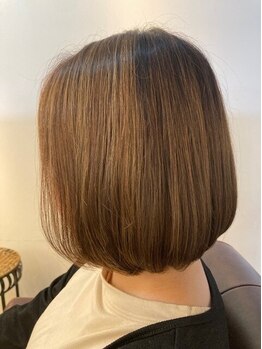 ヘアーメイクユニティ(Hair Make UNITY)の写真/髪や頭皮へのダメージを気にせず、なりたい色味を実現◇髪の健康を考えた施術で、艶のある美しい仕上がりに