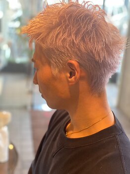 ラピスキーズ 下栗店(LAPIS KEYS)の写真/ON/OFFきまるアレンジしやすいスタイルをご提案！人気メニュー【スカルプブラシスパ】で頭皮ケアもお任せ！