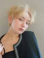 シオン(shion)&nbsp;ブリーチショートブロンドホワイトベージュハイトーン_39964