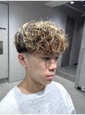 海外風スペインカールフリンジカットテーパーフェード