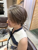 グラフ(Graph 'puppet)&nbsp;ブリーチ履歴ありから作るシャドールーツカラー