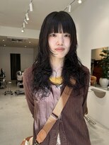 ホミ(FOMI) ロングレイヤーカット×パーマ