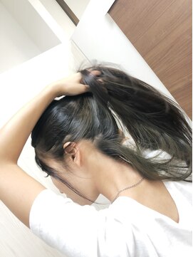 美容室 カノン(Kanon) インナーカラーでグレージュに♪下ろしたらまるで普通のカラー♪