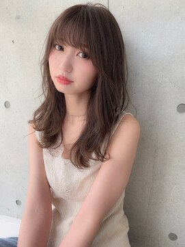 スリー 横浜(THREE) かわいい！大人グレージュ！