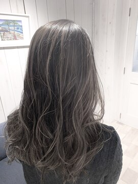 ギャレット 新宿店(Garret) グレージュ//透明感グレージュ/ハイライト/20代30代40代50代60代