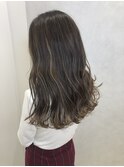 極細ハイライトの外国人風カラー【Grape vine 新小岩】