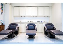 【癒しのシャンプー】で極上のひとときを♪フルフラットのシャンプー台でリラックス＆リフレッシュ！