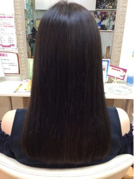 グラッシー GLASSY 綺麗なロングヘア