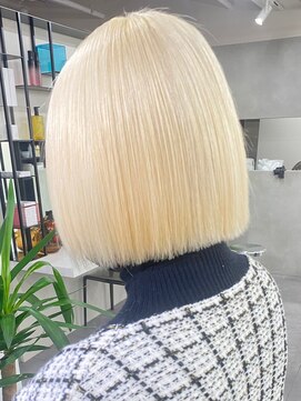 ベレーザ 渋谷(BELEZA) 2678外国人風カラー栗色ブロンドヘア金髪ボブタンバルモリボブ