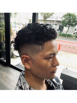 カットインシャンゼ 崇元寺店 フェード×パーマ