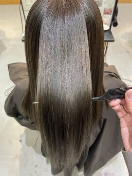 スティルエレ(STILL ere) 【ホリスティック美髪矯正】