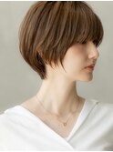 20代30代丸みショート似合わせカットシースルーバングハイライト