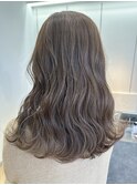 大人かわいいナチュラル白髪ぼかしハイライトベージュ透明感