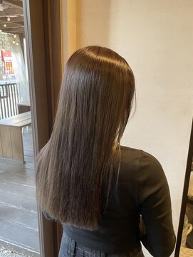 ココカラヘアー ニコ(cococara hair nico) ベージュ/グレージュ/ストレート