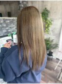 オリーブベージュ