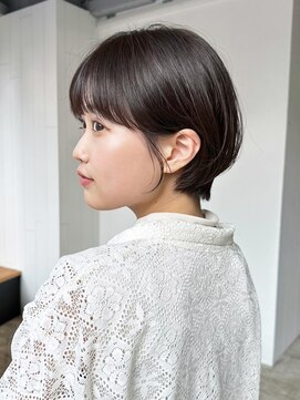 美髪ショート前髪カットおくれ毛_ba537732