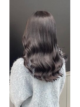 スリーク バイ ロイ 円町本店(sleek by roy) 濃厚アッシュグレージュ。#ツヤ髪